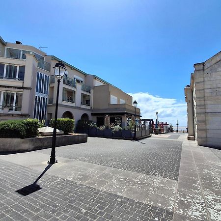 Appartement Avec Piscine, Tennis & Balcon, Centre-Ville Chatelaillon-Plage, 6 Pers, 2 Ch - Fr-1-706-17 Buitenkant foto