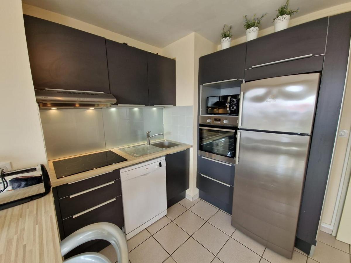 Appartement Avec Piscine, Tennis & Balcon, Centre-Ville Chatelaillon-Plage, 6 Pers, 2 Ch - Fr-1-706-17 Buitenkant foto