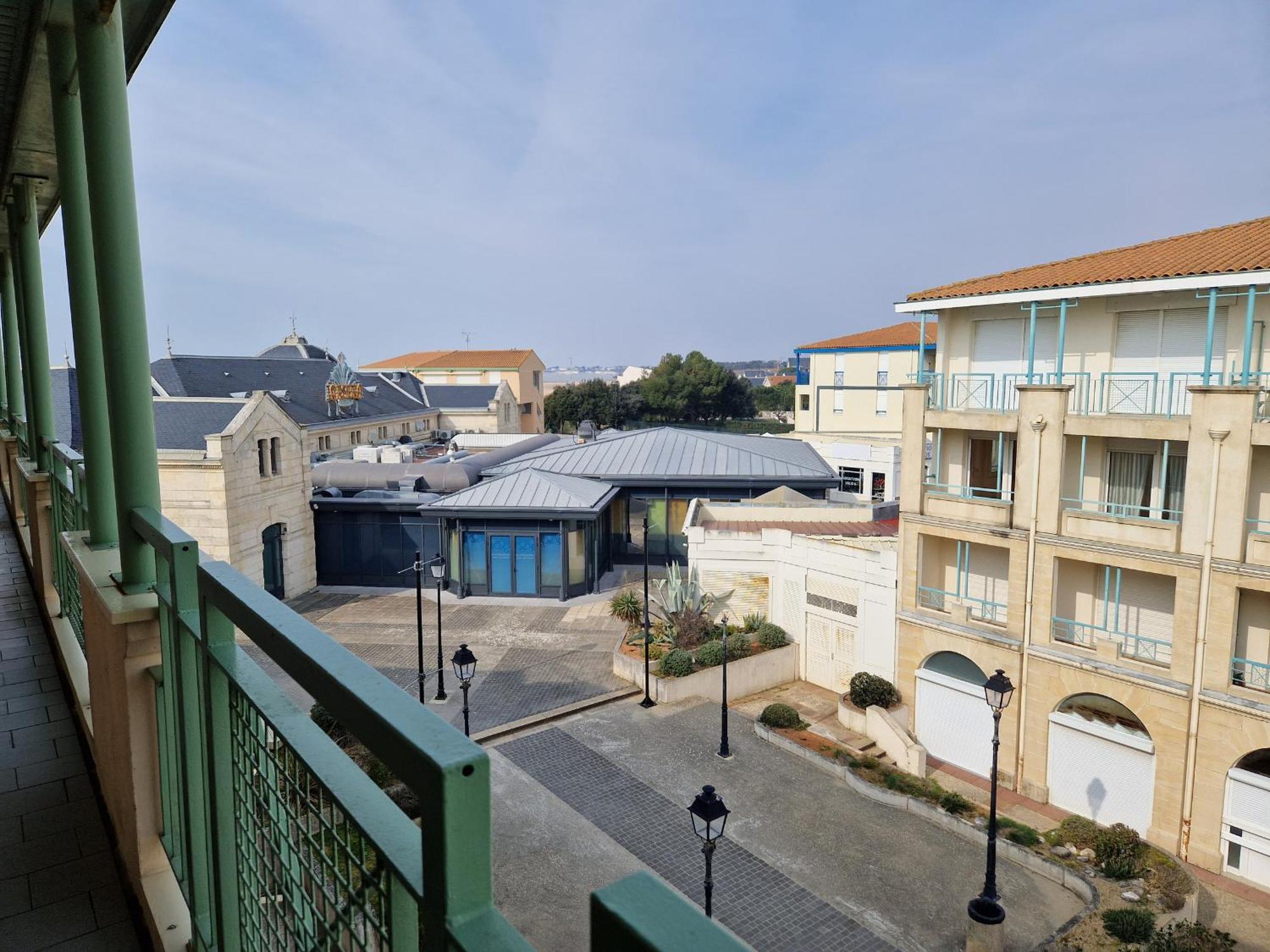 Appartement Avec Piscine, Tennis & Balcon, Centre-Ville Chatelaillon-Plage, 6 Pers, 2 Ch - Fr-1-706-17 Buitenkant foto