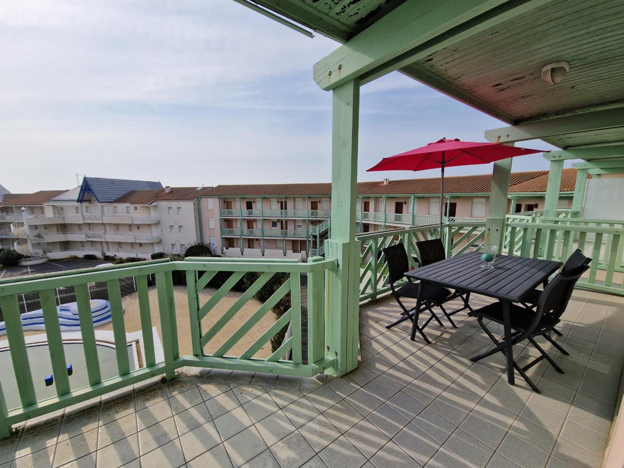Appartement Avec Piscine, Tennis & Balcon, Centre-Ville Chatelaillon-Plage, 6 Pers, 2 Ch - Fr-1-706-17 Buitenkant foto